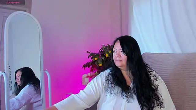 Snapshot of sandra_jackson chatting on 21, 7, 2026 sandra jackson online show from 21, 7, 2026