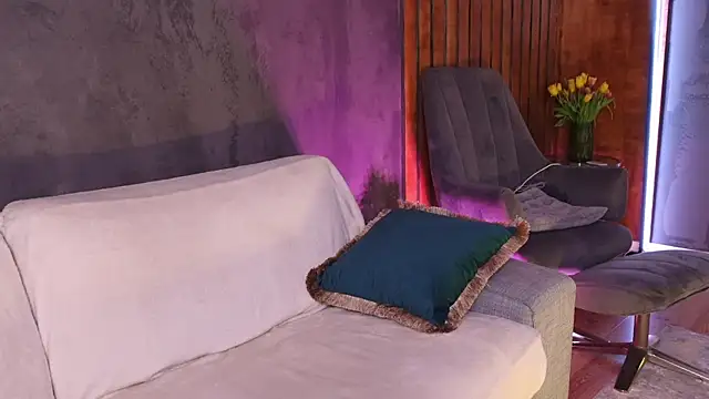 QueenMarX online show from 7, 4, 2026