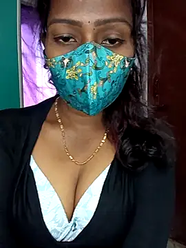 Snapshot of Tamil_kavinila chatting on 18, 10, 2025 Tamil kavinila online show from 18, 10, 2025