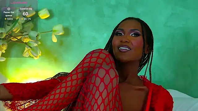 Snapshot of Izzie_Sugar chatting on 12, 9, 2025 Izzie Sugar online show from 12, 9, 2025