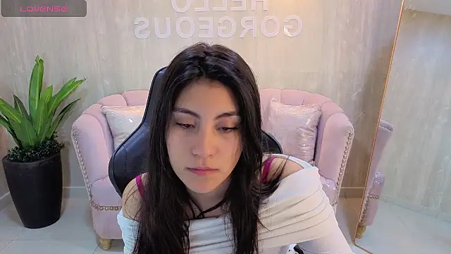 Zoe Blaze A online show from 10, 10, 2025