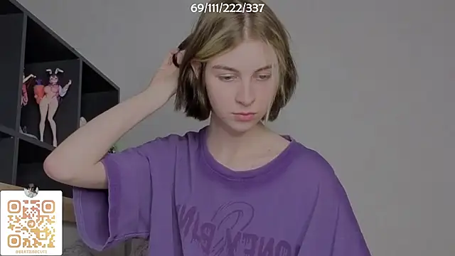 Snapshot of bertamimi chatting on 22, 9, 2025 bertamimi online show from 22, 9, 2025