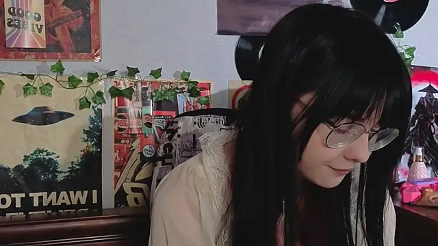 BereniceBattersby online show from 17, 11, 2025