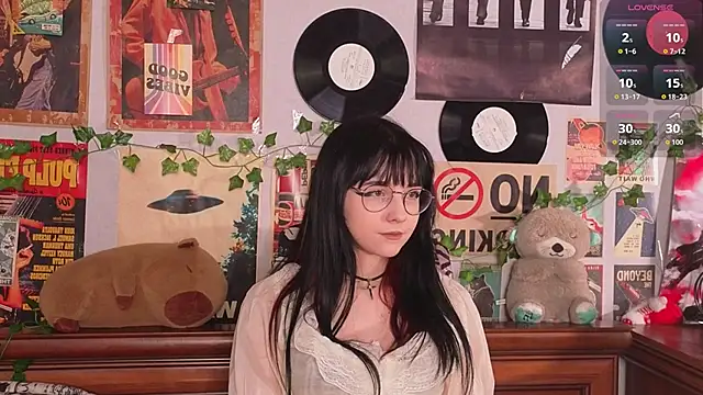 BereniceBattersby online show from 11, 11, 2025