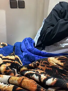 Yasar-Xxxl online show from 20, 2, 2026