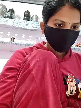 poojam93 online show from 28, 11, 2025