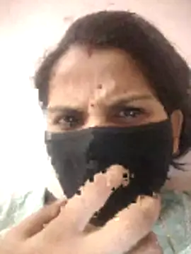 Snapshot of poojam93 chatting on 1, 5, 2026 poojam93 online show from 1, 5, 2026