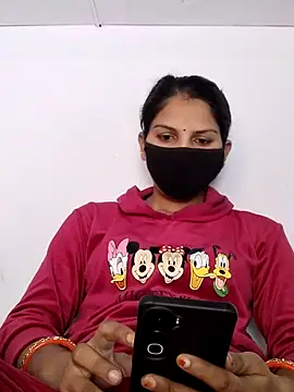 poojam93 online show from 25, 11, 2025