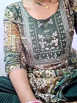 poojam93 online show from 16, 10, 2025