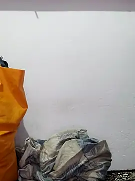 poojam93 online show from 28, 10, 2025