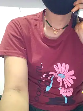 poojam93 online show from 2, 11, 2025