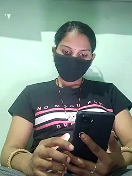 poojam93 online show from 19, 9, 2025