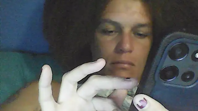 Snapshot of sarahkat86 chatting on 23, 10, 2025 sarahkat86 online show from 23, 10, 2025