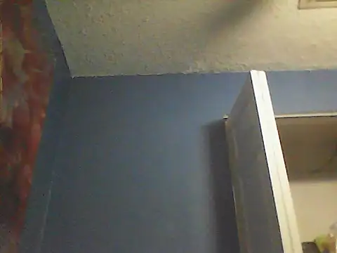 Snapshot of sarahkat86 chatting on 15, 10, 2025 sarahkat86 online show from 15, 10, 2025