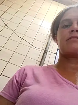 sarahkat86 online show from 9, 9, 2025