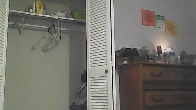 sarahkat86 online show from 12, 5, 2026