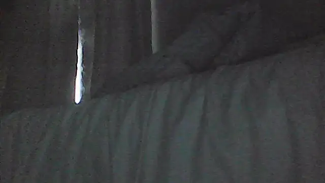 sarahkat86 online show from 20, 4, 2026