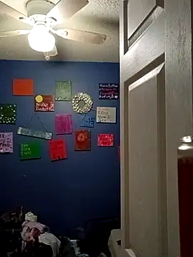 Snapshot of sarahkat86 chatting on 23, 10, 2025 sarahkat86 online show from 23, 10, 2025