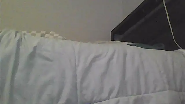 sarahkat86 online show from 20, 4, 2026