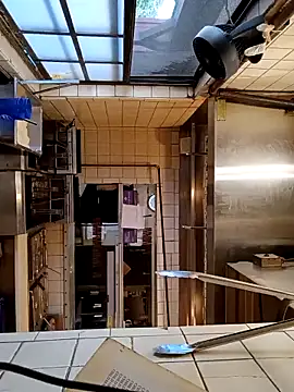 Snapshot of sarahkat86 chatting on 21, 10, 2025 sarahkat86 online show from 21, 10, 2025