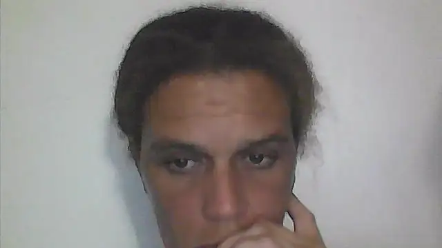 Snapshot of sarahkat86 chatting on 13, 11, 2025 sarahkat86 online show from 13, 11, 2025