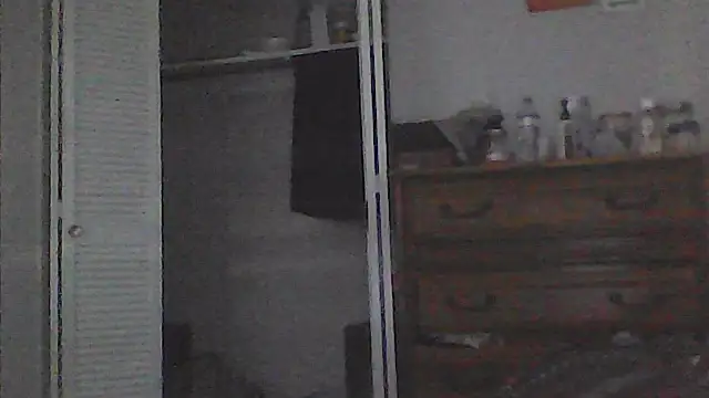 sarahkat86 online show from 16, 4, 2026