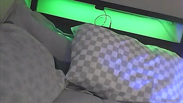 sarahkat86 online show from 3, 3, 2026