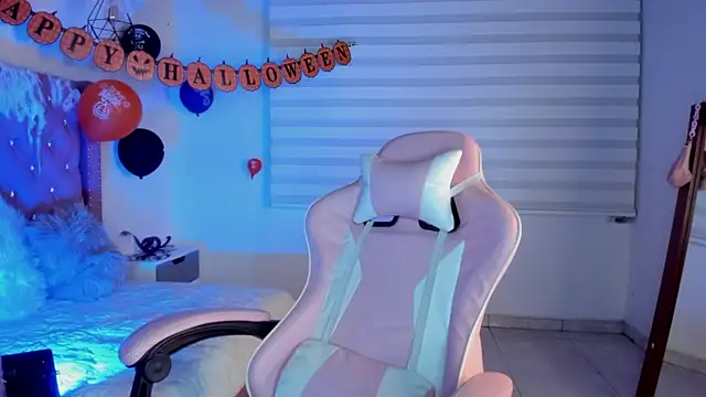 Jade rey  online show from 30, 10, 2025