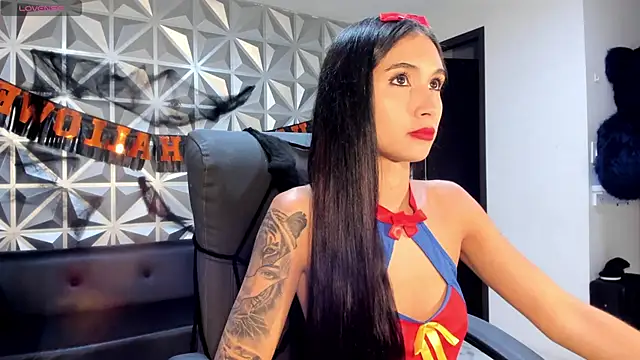 hellen tease online show from 29, 10, 2025