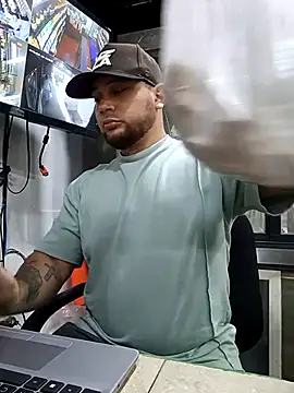 Catire10  online show from 23, 11, 2025