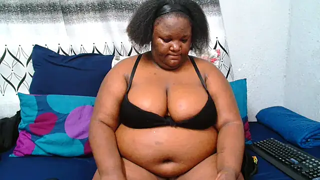 ChubbyBoobsxxx online show from 17, 5, 2026
