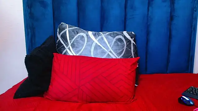 ChubbyBoobsxxx online show from 6, 1, 2026