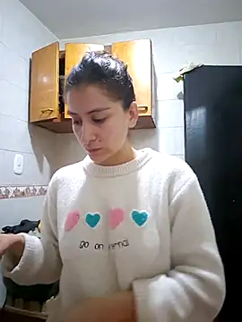 Snapshot of aytanna_torrez chatting on 27, 11, 2025 aytanna torrez online show from 27, 11, 2025