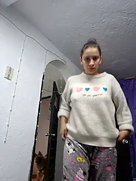 Snapshot of aytanna_torrez chatting on 13, 11, 2025 aytanna torrez online show from 13, 11, 2025