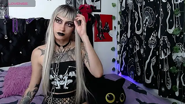 Snapshot of mayaREDdoll chatting on 9, 5, 2026 mayaREDdoll online show from 9, 5, 2026