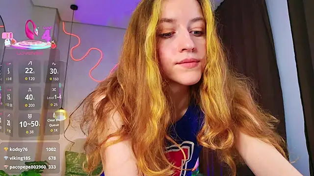 Summer Red Daze online show from 28, 9, 2025