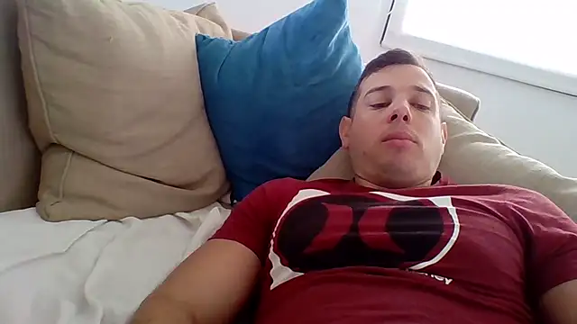 Snapshot of luca23millo90 chatting on 19, 10, 2025 luca23millo90 online show from 19, 10, 2025