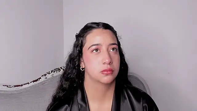 BellaSwwan online show from 4, 11, 2025