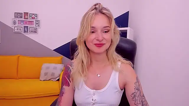 Snapshot of LilFleurish chatting on 11, 6, 2026 LilFleurish online show from 11, 6, 2026