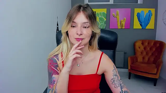 Snapshot of LilFleurish chatting on 5, 5, 2026 LilFleurish online show from 5, 5, 2026
