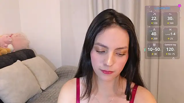sarah saenz  online show from 30, 6, 2026