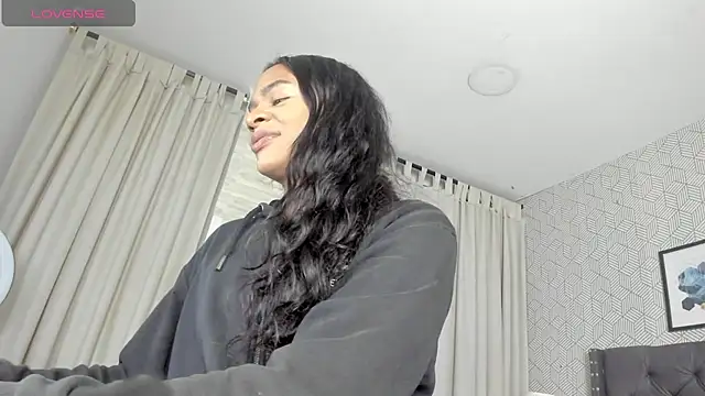 sweet  vanessa1 online show from 2, 12, 2025