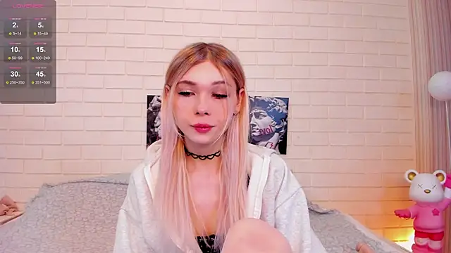 Blondy Fina online show from 1, 12, 2025