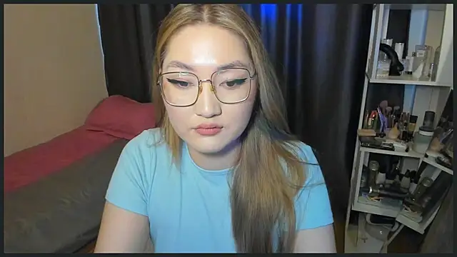 lyra x online show from 3, 12, 2025