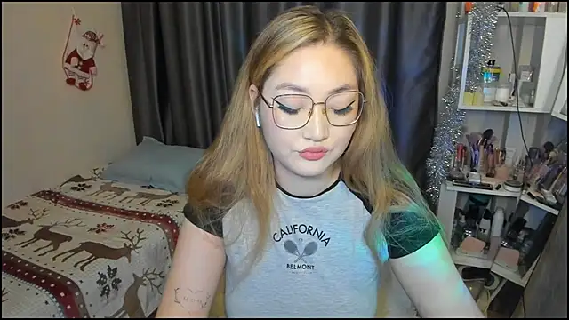 lyra x online show from 18, 12, 2025