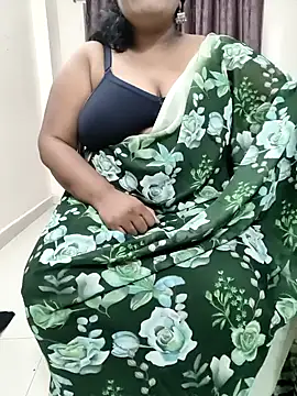 Snapshot of Swapna_Hyd chatting on 5, 12, 2025 Swapna Hyd online show from 5, 12, 2025