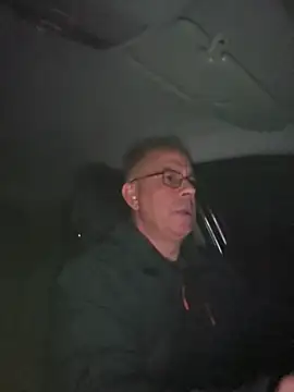 Snapshot of andyjulia chatting on 3, 11, 2025 andyjulia online show from 3, 11, 2025