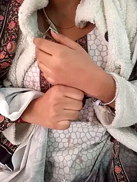 Snapshot of Neha_Tyagi chatting on 18, 11, 2025 Neha Tyagi online show from 18, 11, 2025