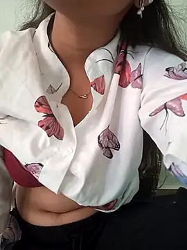 Neha Tyagi online show from 5, 10, 2025