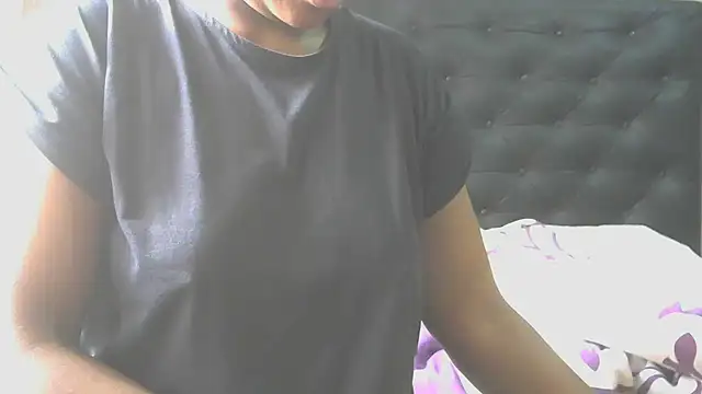 YummySyriaxoxo online show from 28, 2, 2026